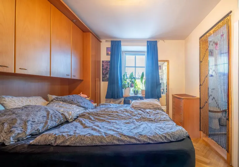 Schlafzimmer 1