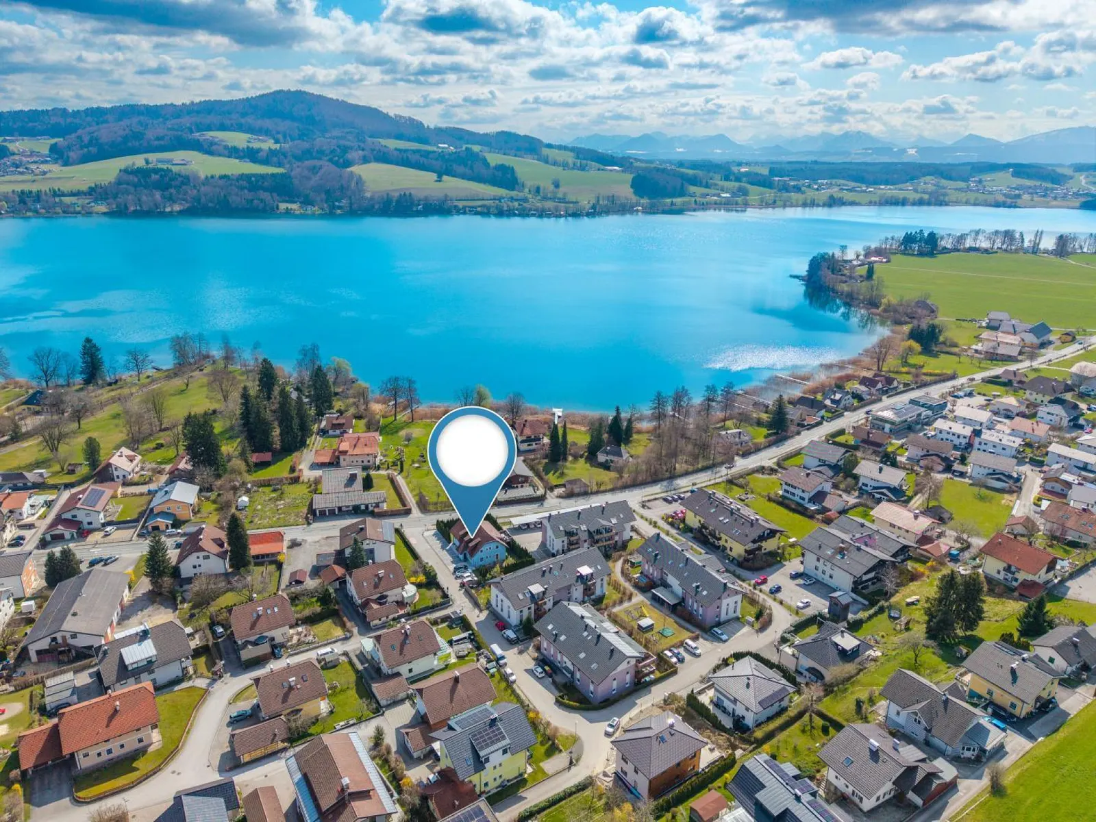 Seeblick-Residenz mit Balkon & Ausbaupotenzial in Seeham