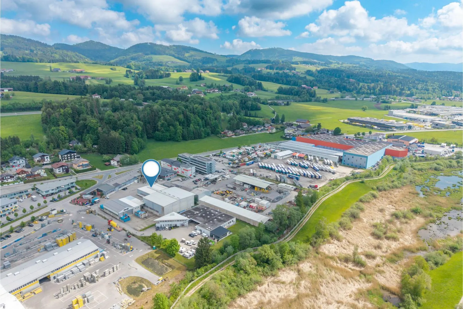 Lagerhalle mit optimaler Verkehrsanbindung in Thalgau