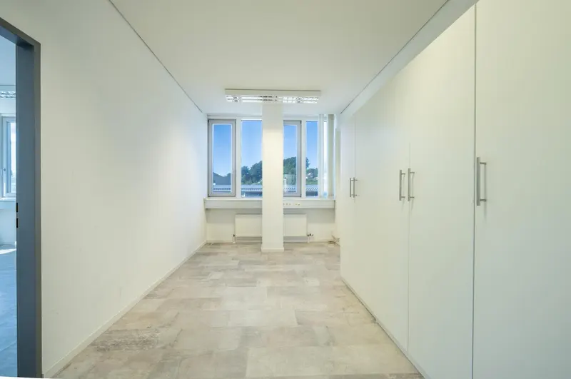 Büro 4