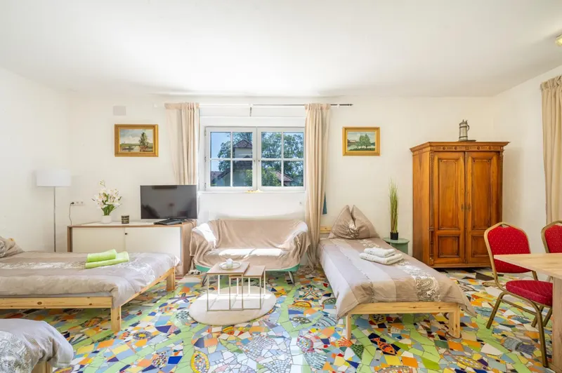 Zimmer Mosaik Erdgeschoss