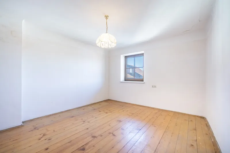 Zimmer klein OG