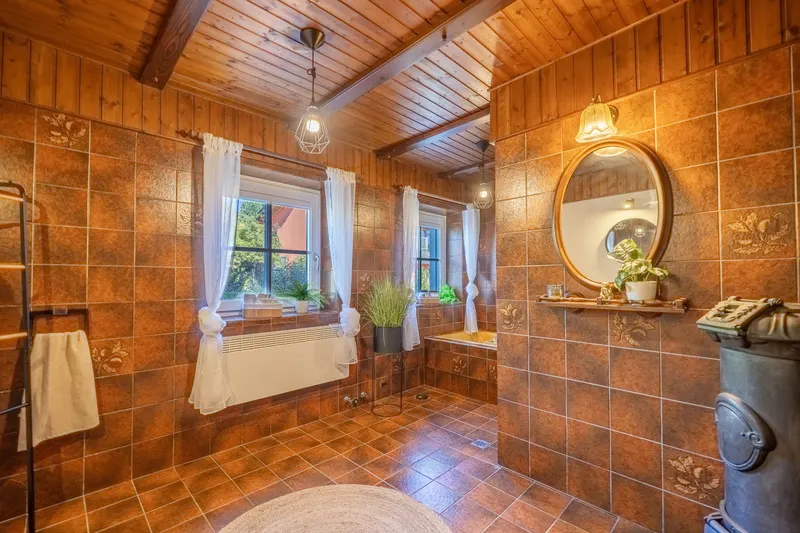 Badezimmer EG